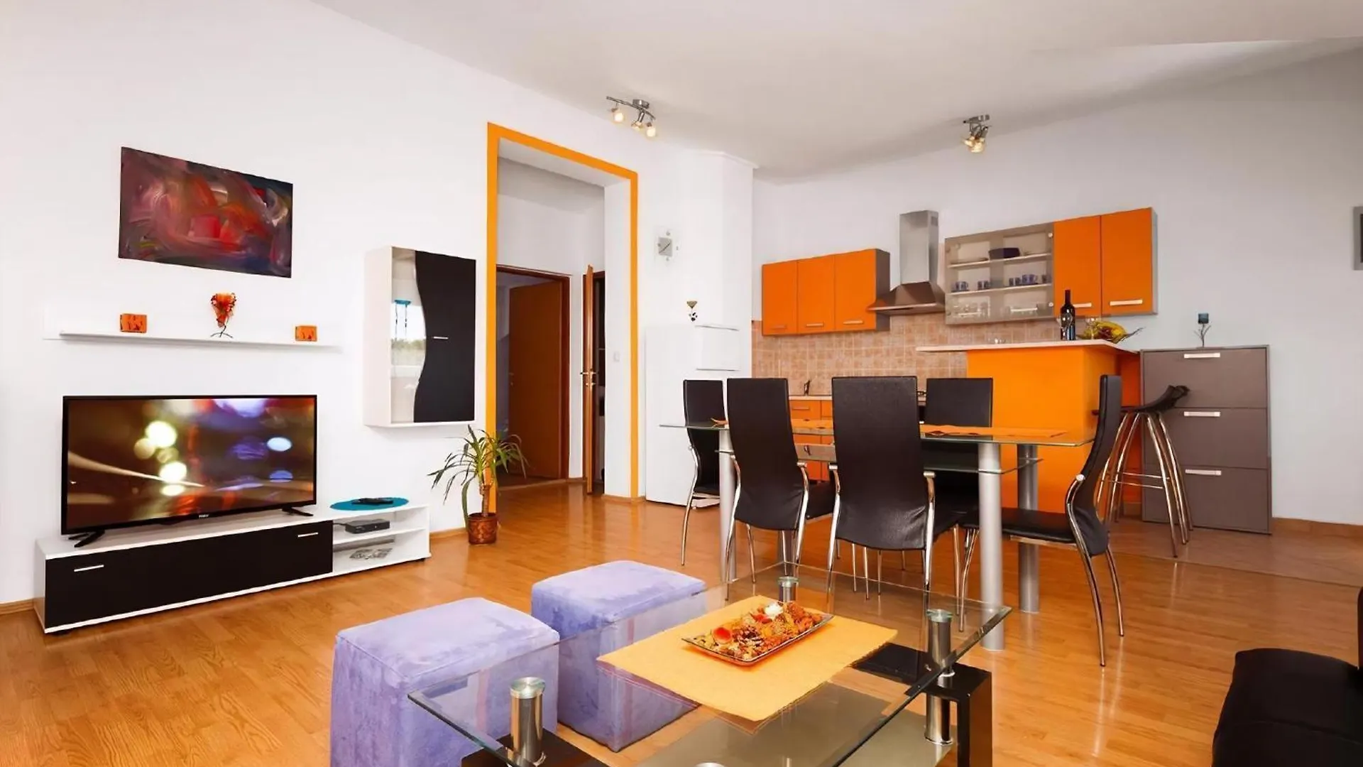 Ferienwohnung Mit Jacuzzi In Villa Mit Parkplatz Ližnjan 0*,  Kroatien